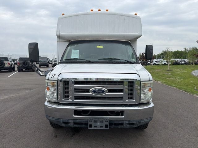 2011 Ford E-450SD Base Cutaway