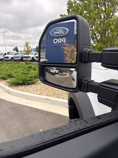 2027 Ford F-600SD XL