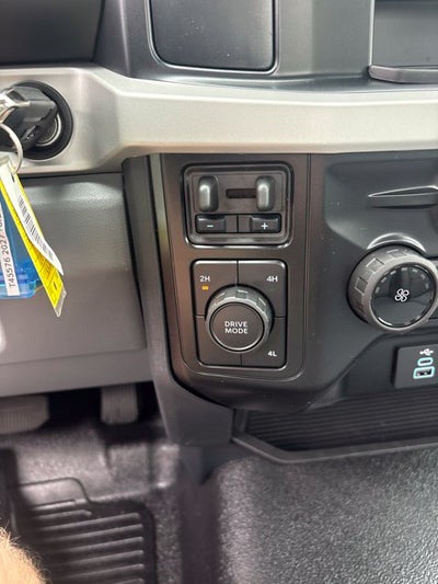 2027 Ford F-600SD XL