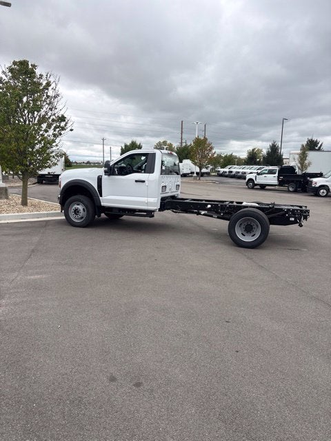 2027 Ford F-600SD XL