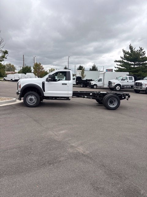 2027 Ford F-600SD XL
