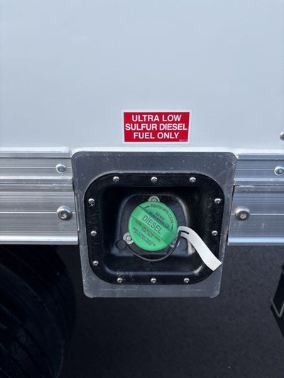 2025 Ford F-600SD xl