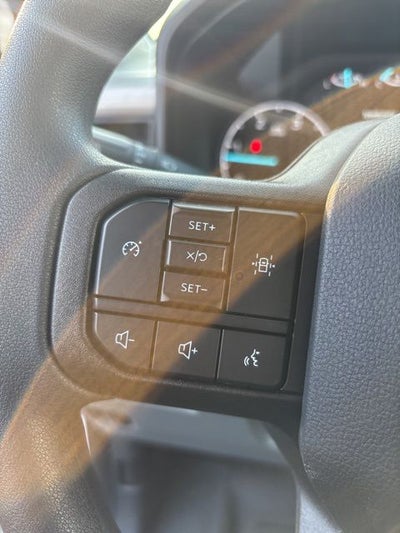 2025 Ford F-600SD xl