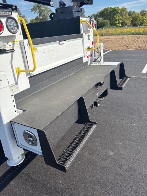 2025 Ford F-600SD XL