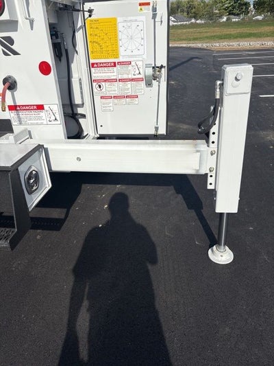 2025 Ford F-600SD XL