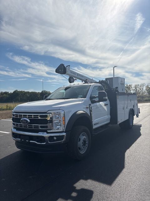 2025 Ford F-600SD XL