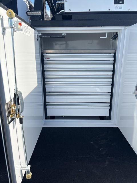 2025 Ford F-600SD XL