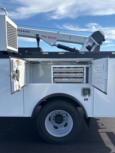 2025 Ford F-600SD XL