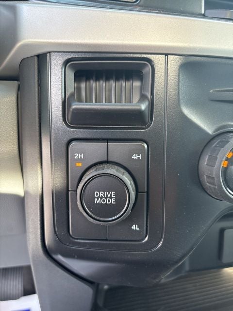 2025 Ford F-600SD XL