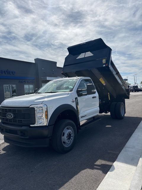 2025 Ford F-600SD XL