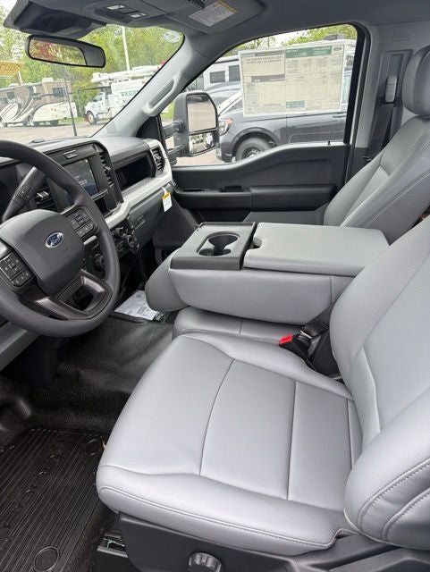 2026 Ford F-600SD XL