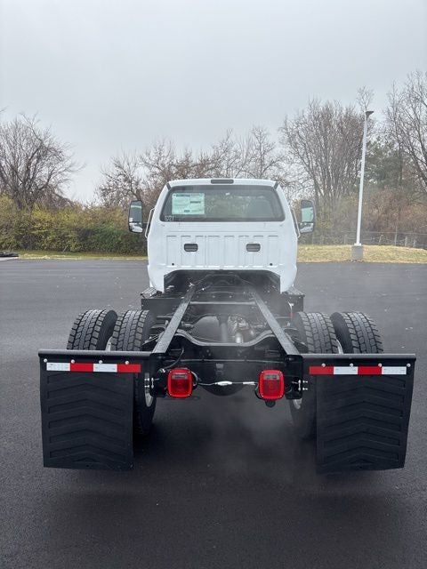 2026 Ford F-650SD Base XL