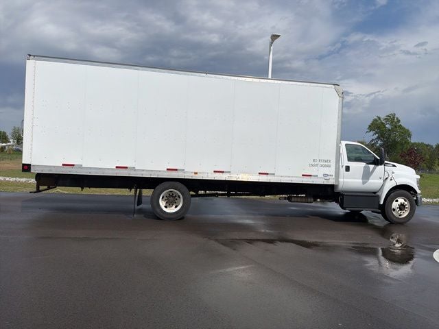 2022 Ford F-750SD Base Box Truck