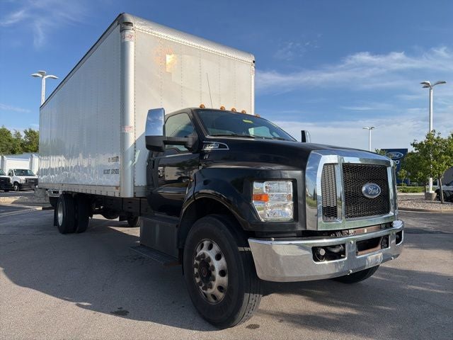 2016 Ford F-750SD Base Box Truck