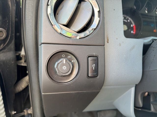 2016 Ford F-750SD Base Box Truck