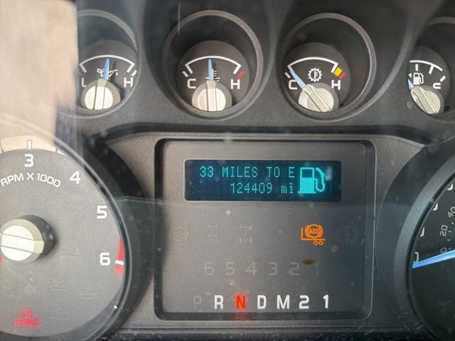 2016 Ford F-750SD Base Box Truck
