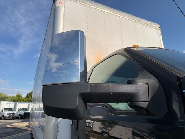 2016 Ford F-750SD Base Box Truck