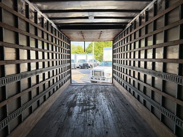 2016 Ford F-750SD Base Box Truck