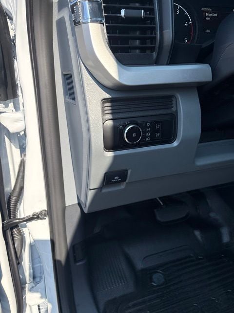 2027 Ford F-550 XL DRW