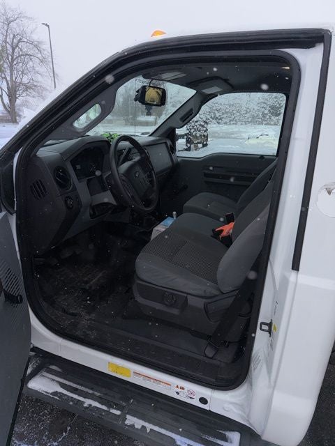 2015 Ford F-450 XL DRW Box Truck