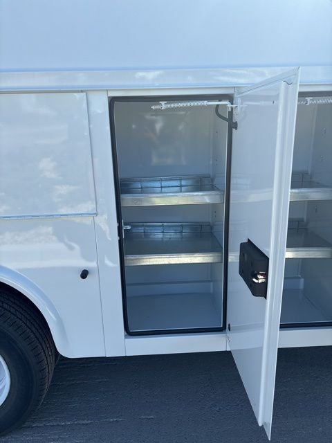 2026 Ford E-350SD Base Cutaway