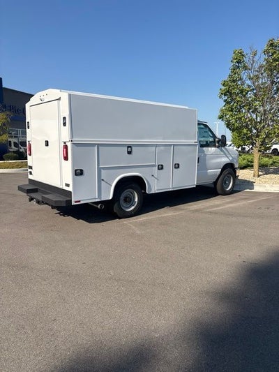 2027 Ford E-350SD Base Cutaway