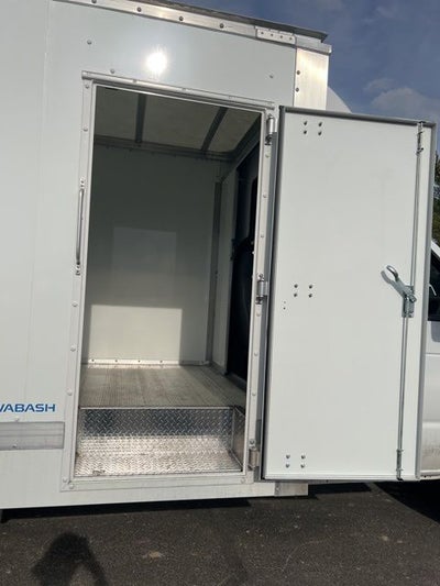 2025 Ford E-350SD Base Cutaway