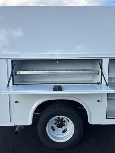 2026 Ford E-350SD Base Cutaway