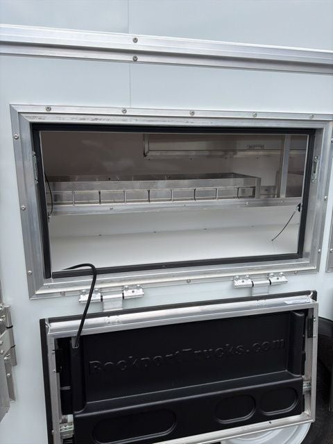 2027 Ford E-350SD Base Cutaway