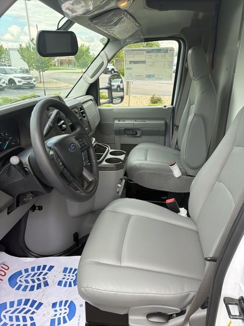 2027 Ford E-350SD Base Cutaway