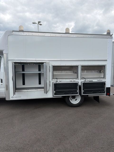 2027 Ford E-350SD Base Cutaway