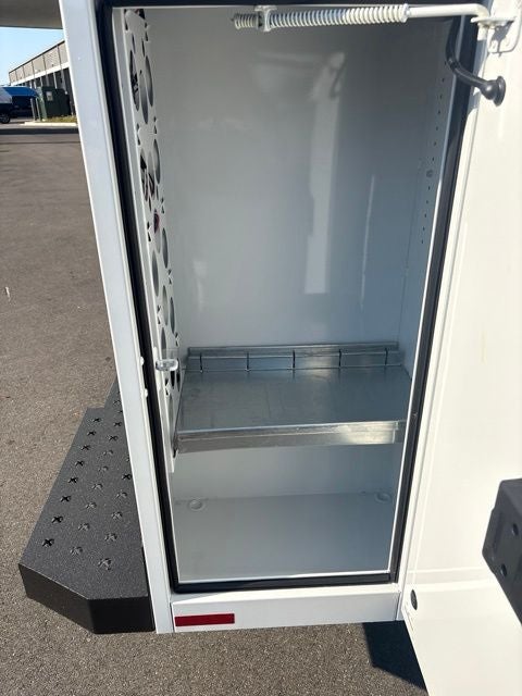 2027 Ford E-350SD Base Cutaway