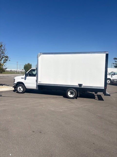 2027 Ford E-350SD Base Cutaway