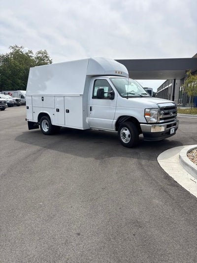 2027 Ford E-350SD Base Cutaway