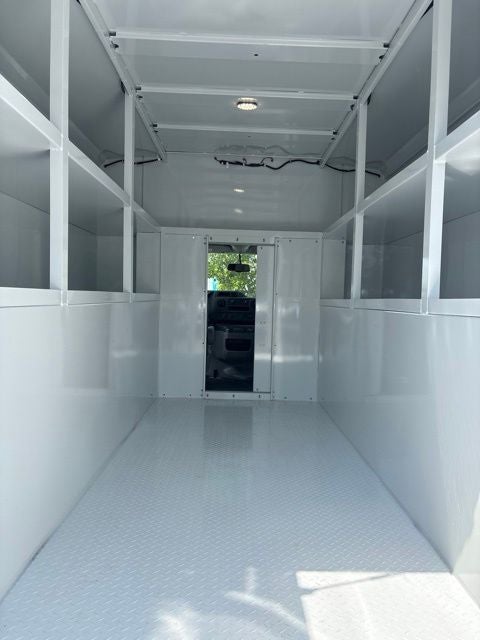2027 Ford E-350SD Base Cutaway