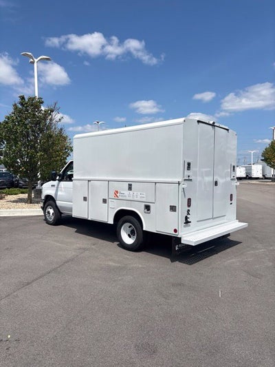 2027 Ford E-350SD Base Cutaway