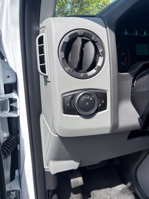 2027 Ford E-350SD Base Cutaway