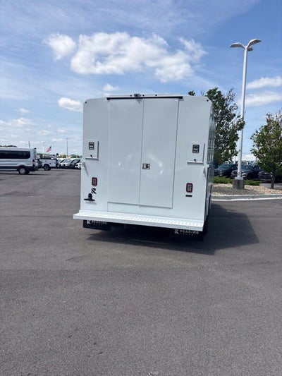 2027 Ford E-350SD Base Cutaway