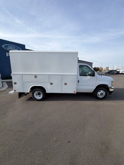 2027 Ford E-350SD Base Cutaway