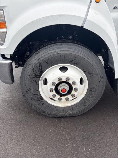 2026 Ford F-750SD Base XL