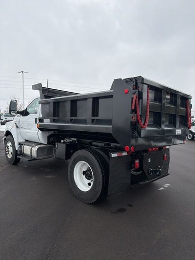2026 Ford F-750SD Base XL