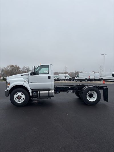 2026 Ford F-750SD Base XL
