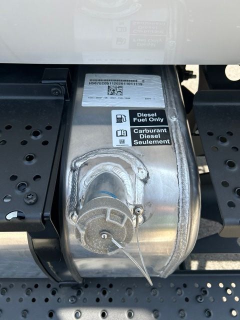 2027 Ford F-750SD Base