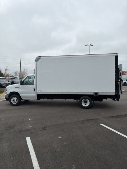 2026 Ford E-450SD Base