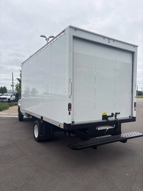 2026 Ford E-450SD Base