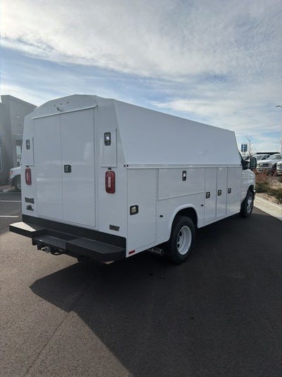 2026 Ford E-450SD Base