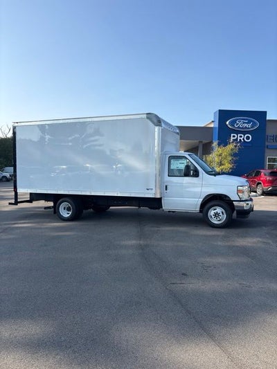 2027 Ford E-450SD Base