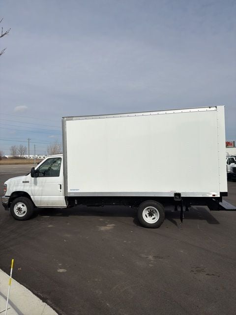 2026 Ford E-450SD Base