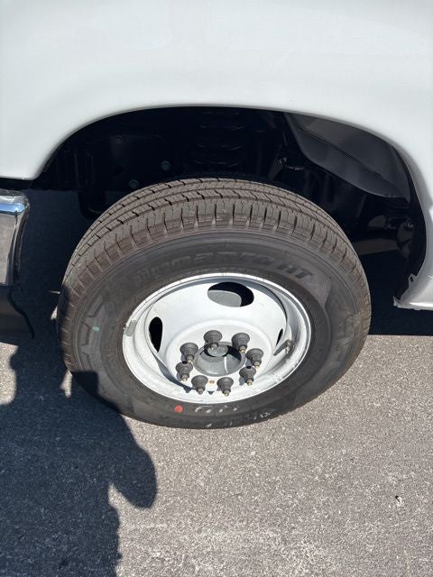 2026 Ford E-450SD Base