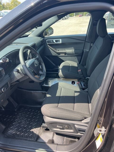 2025 Ford Utility Police Interceptor Base